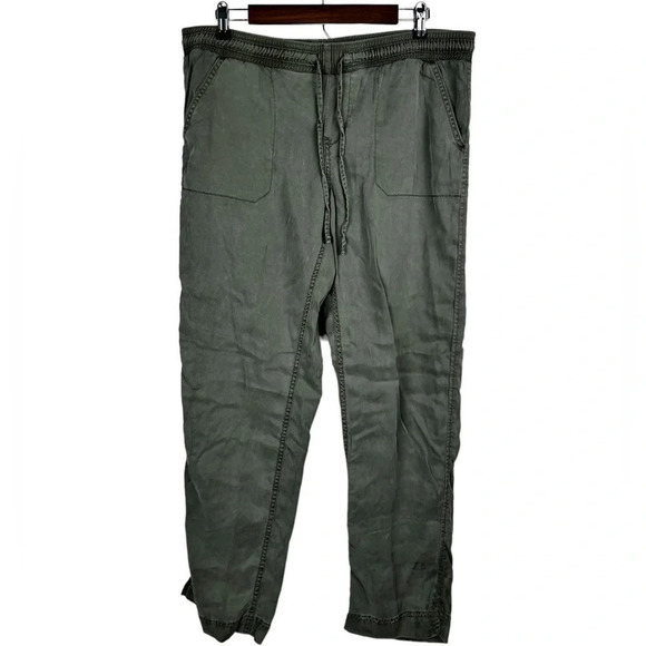 Calvin Klein Jeans • Green Lyocell Sailboat Pants - Picture 1 of 9